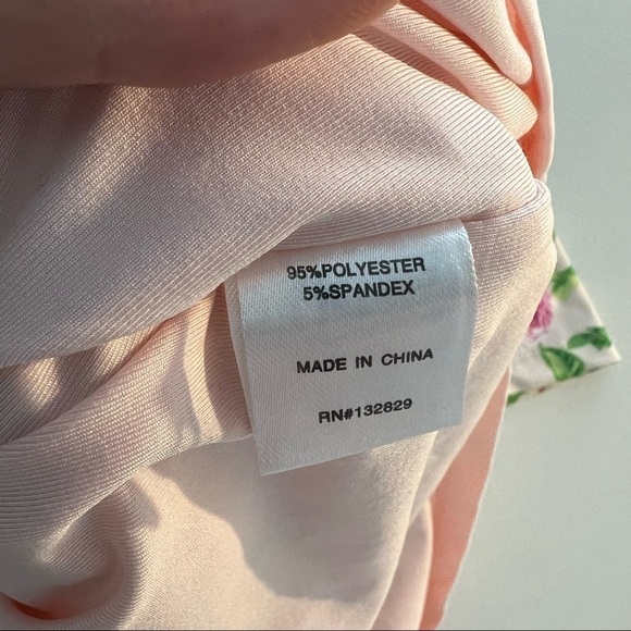 Revolve Superdown Elora Ruched Floral Mini Dress in Size S - Picture 6 of 8